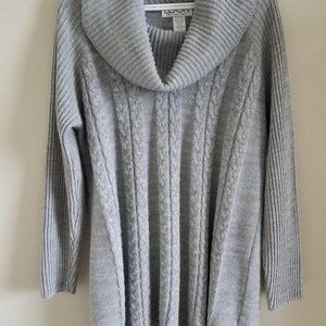 Flared Cable Pullover Sweater in Gray